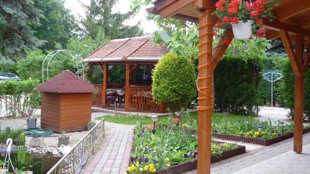 Gizella Apartmanhaus Bük Zewnętrze zdjęcie